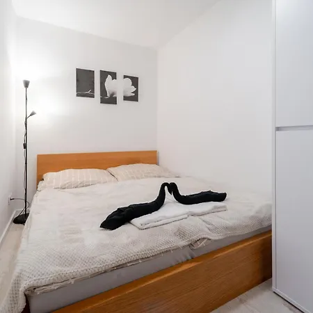 Barbyb Apartment - With Free Parking Bratislava Exterior photo