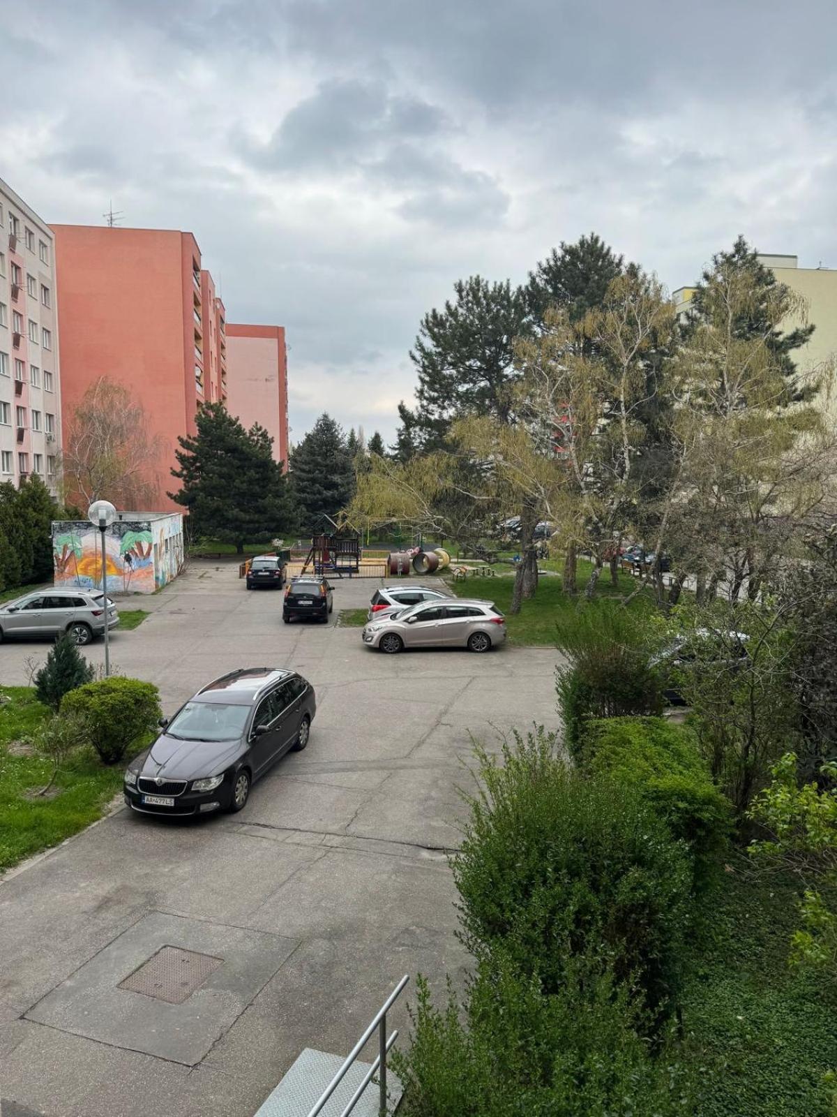Barbyb - With Free Parking Apartment *