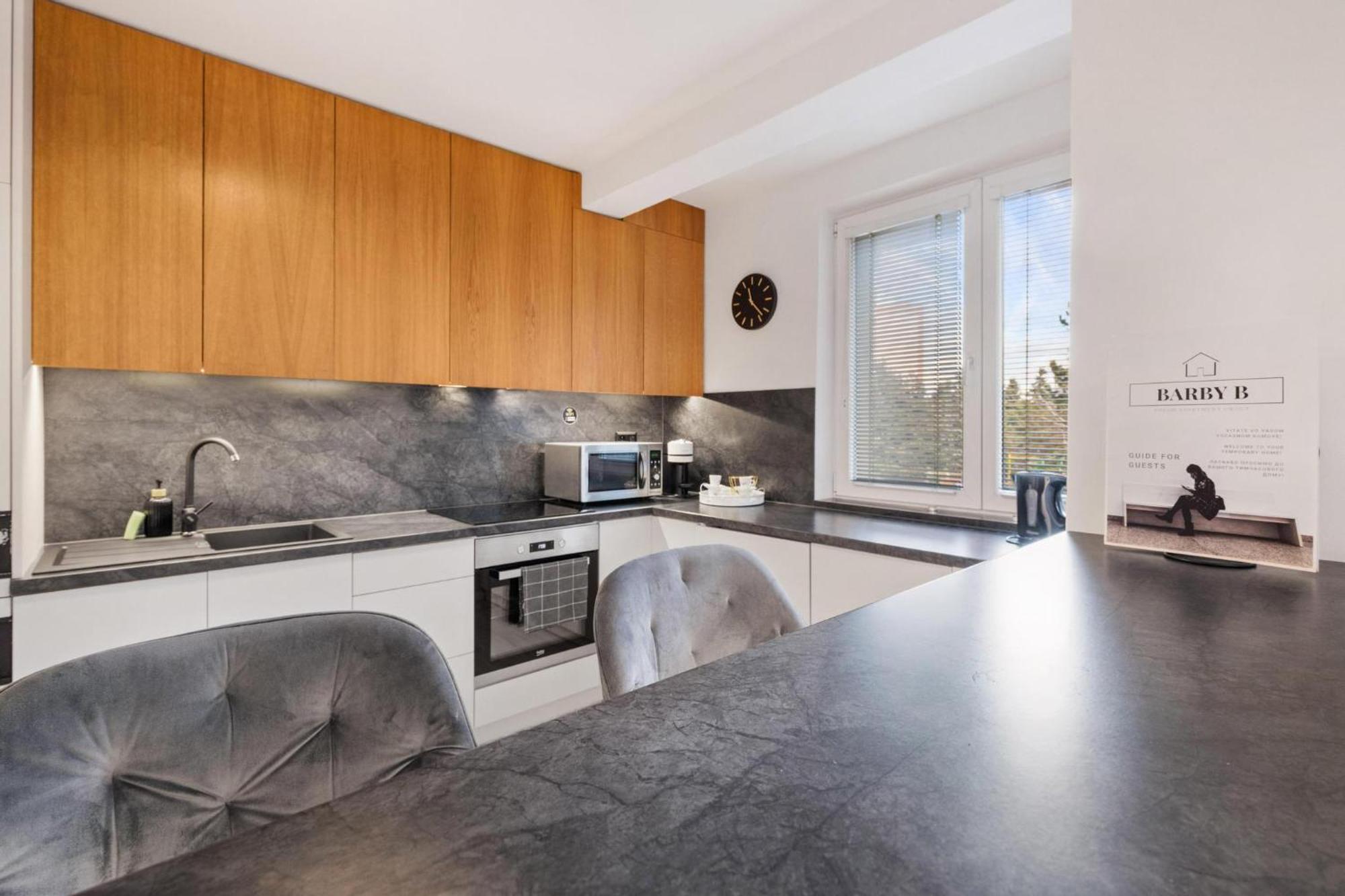 Barbyb - With Free Parking Apartment Bratislava
